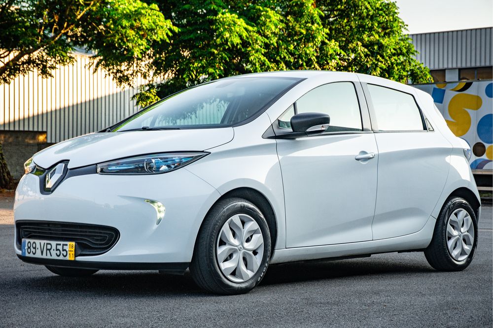 RENAULT ZOE LIFE 41 kWh C/IVA DEDUTIVEL C/ BATERIAS PROPRIAS