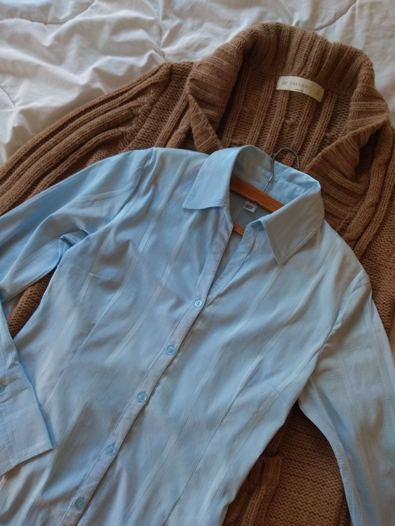 H&M błękitna koszula z lekko połyskującymi wstawkami XS 34