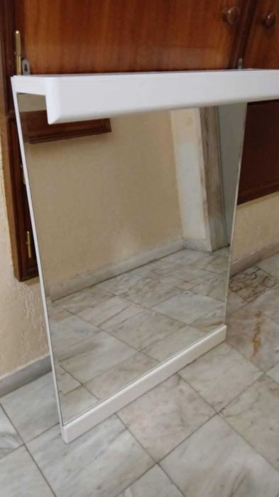 Espelho de WC em condições