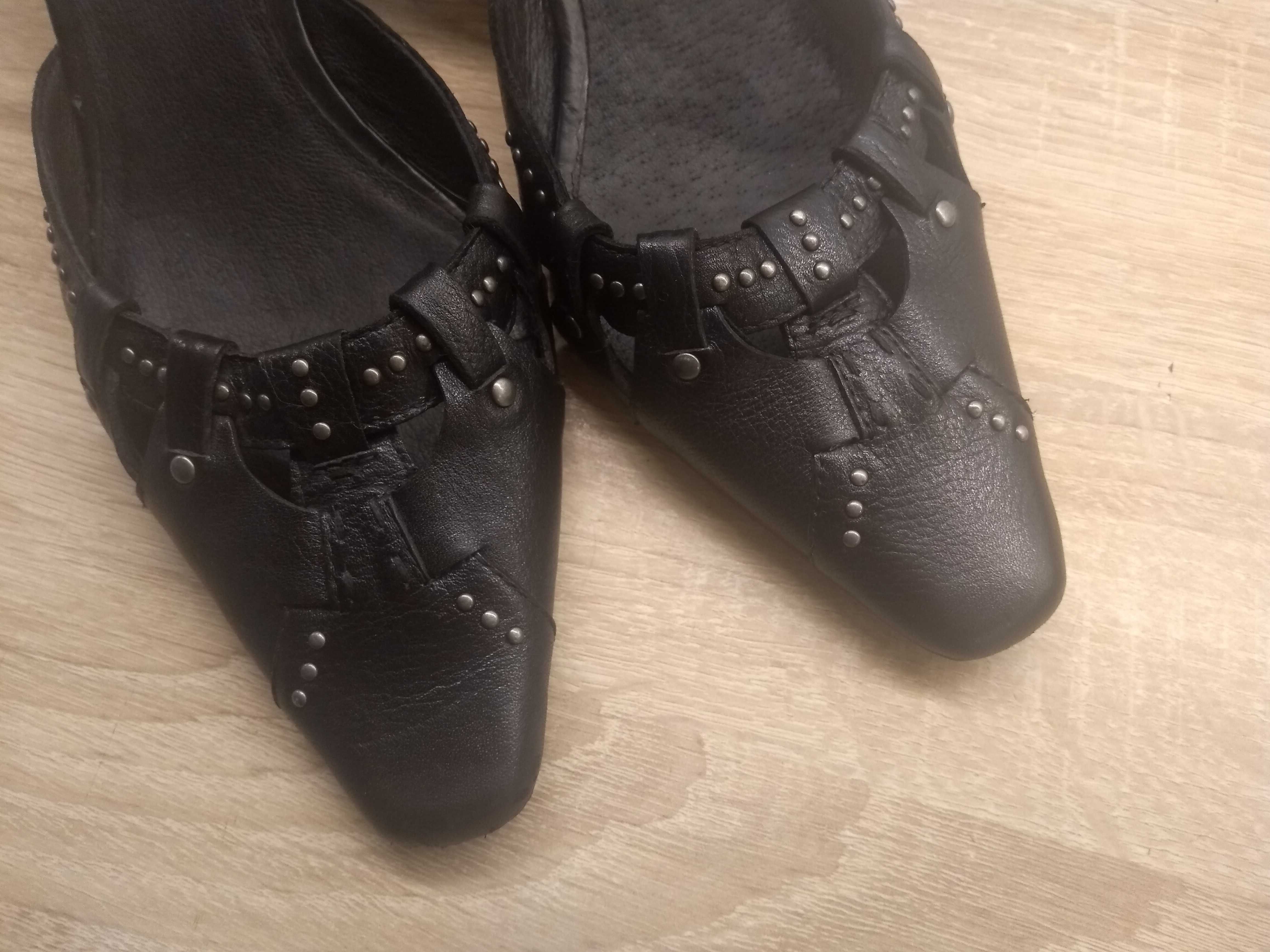 Buty na obcasie, czarne skóra Tamaris, rozmiar 38