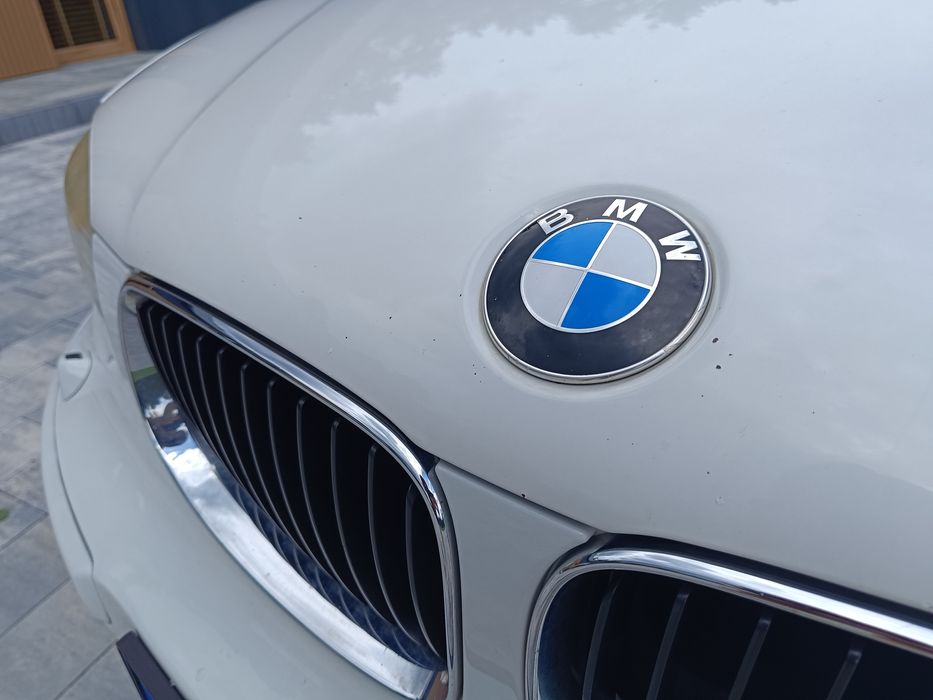 BMW Seria 1 116d, biała