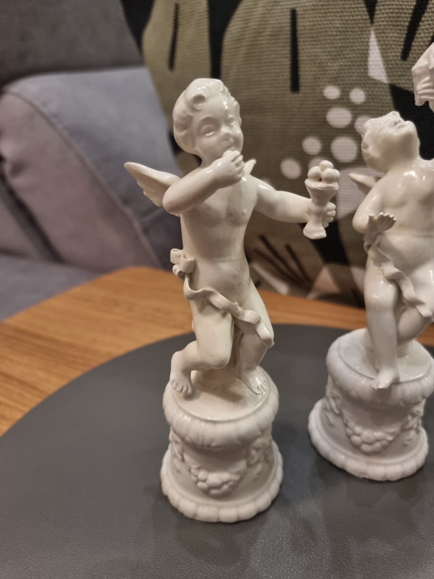 Figurki aniołki porcelanowe