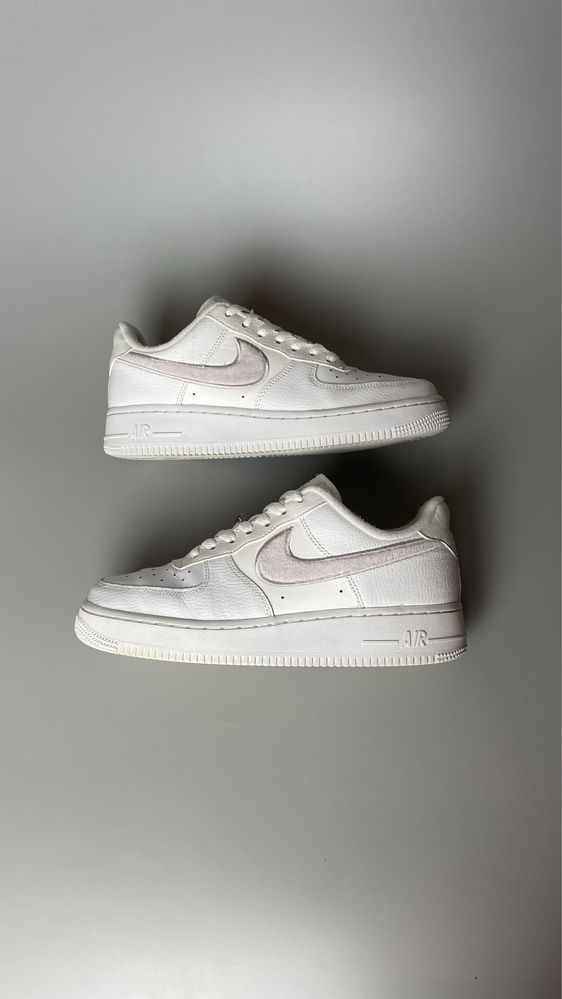 Р.40(25,5см) Кроссовки NIKE AIR FORCE 1 07 ESS Оригинал