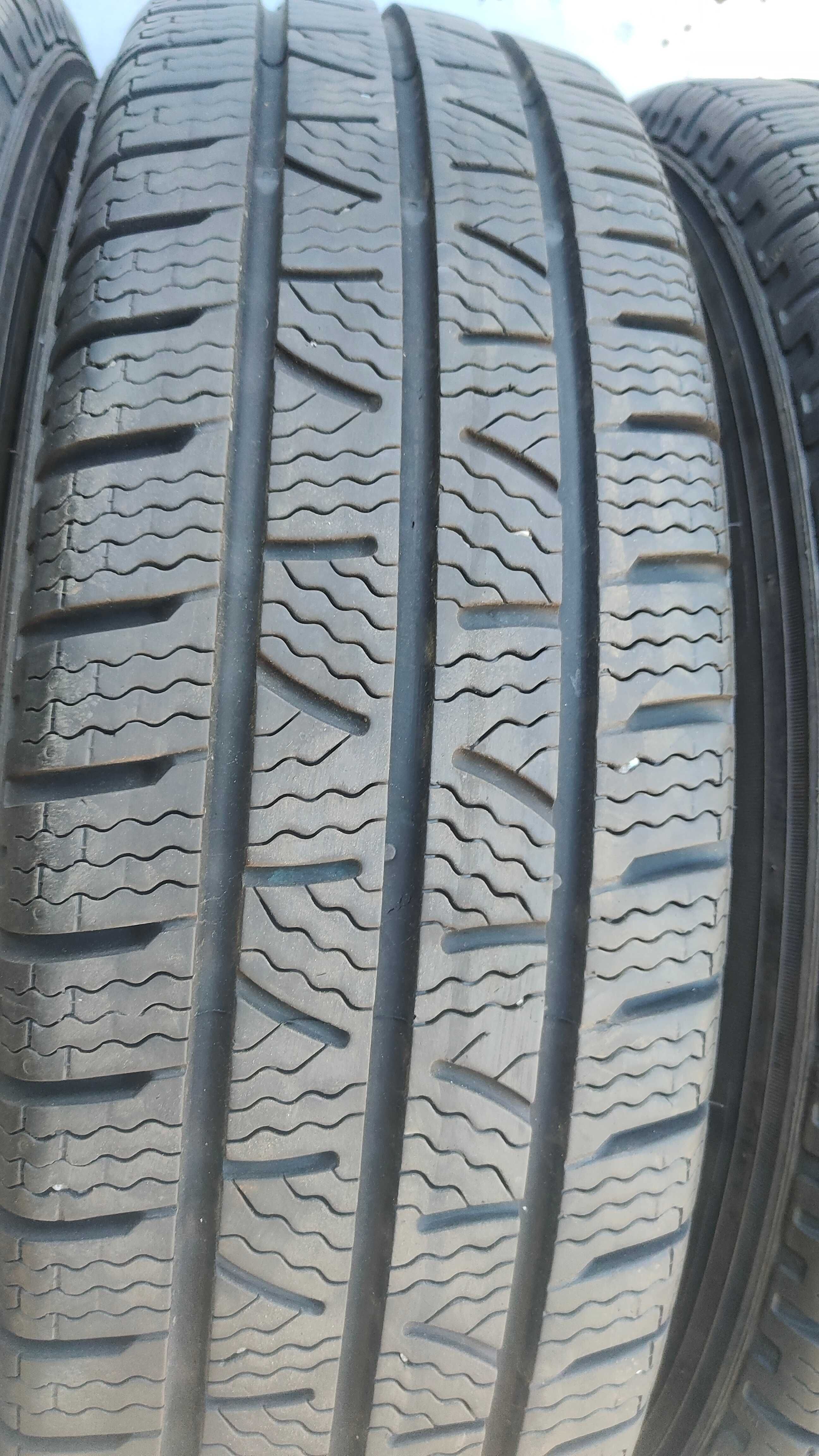 Opony Zimowe 195/75/16C Pirelli 4szt 8mm 2021r