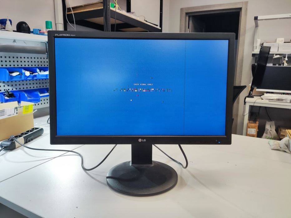 Продам монітор 23' LG IPS231PX