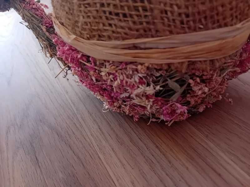 Conjunto artesanal decorativo – cesta e bule com vela
