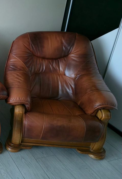 Meble 2+1 z funkcją spania-skóra,drewno