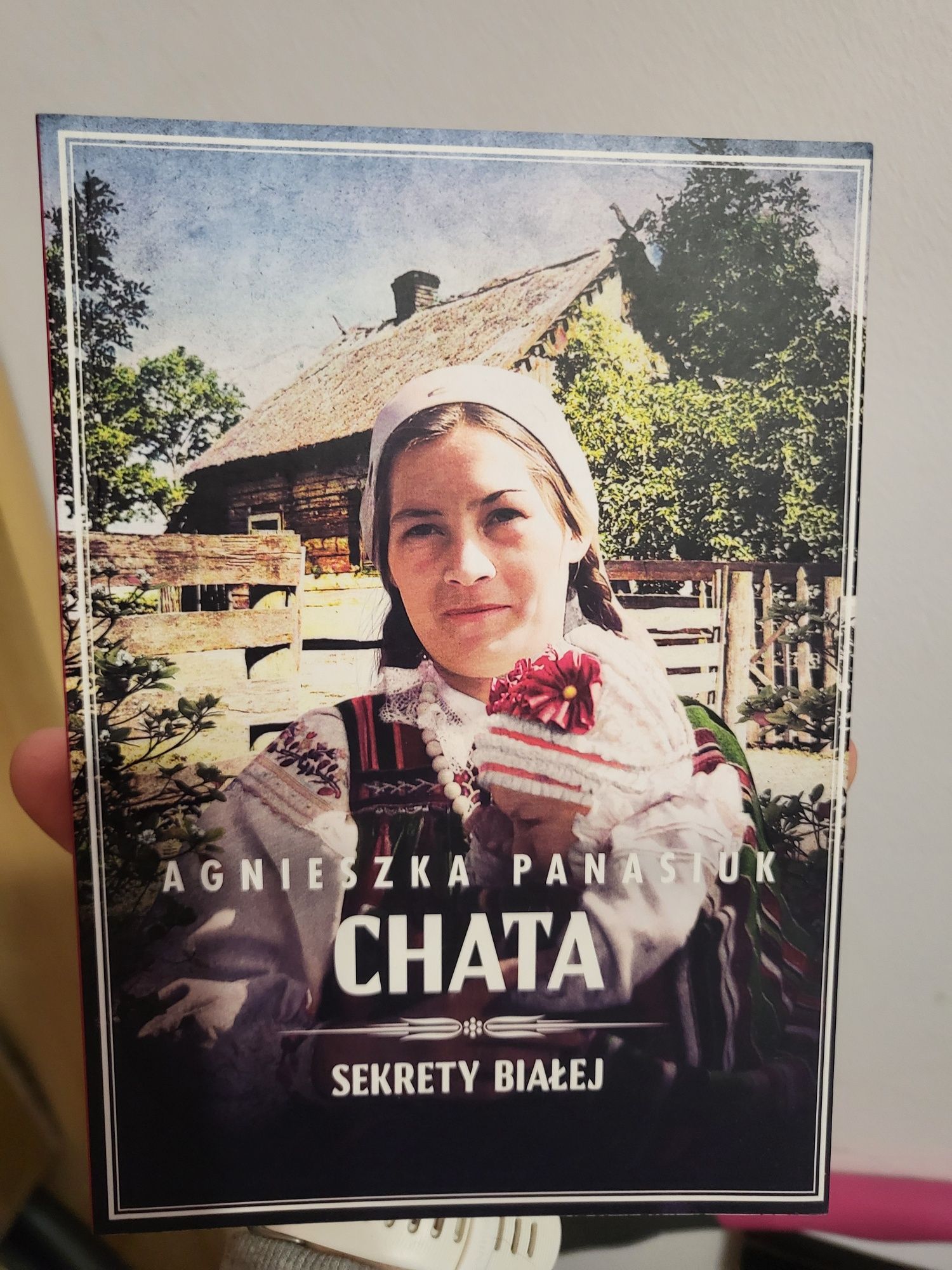 Chata. Sekret białej.