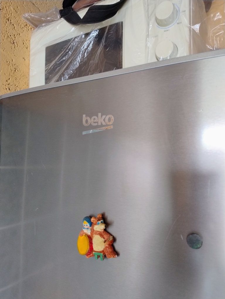 Продам холодильник Beko