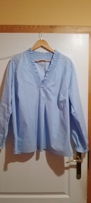 Bluzka elegancka w serek