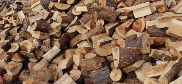 Drewno sosnowe suche cięte łupane