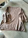 Sweter z bufiastymi rękawkami