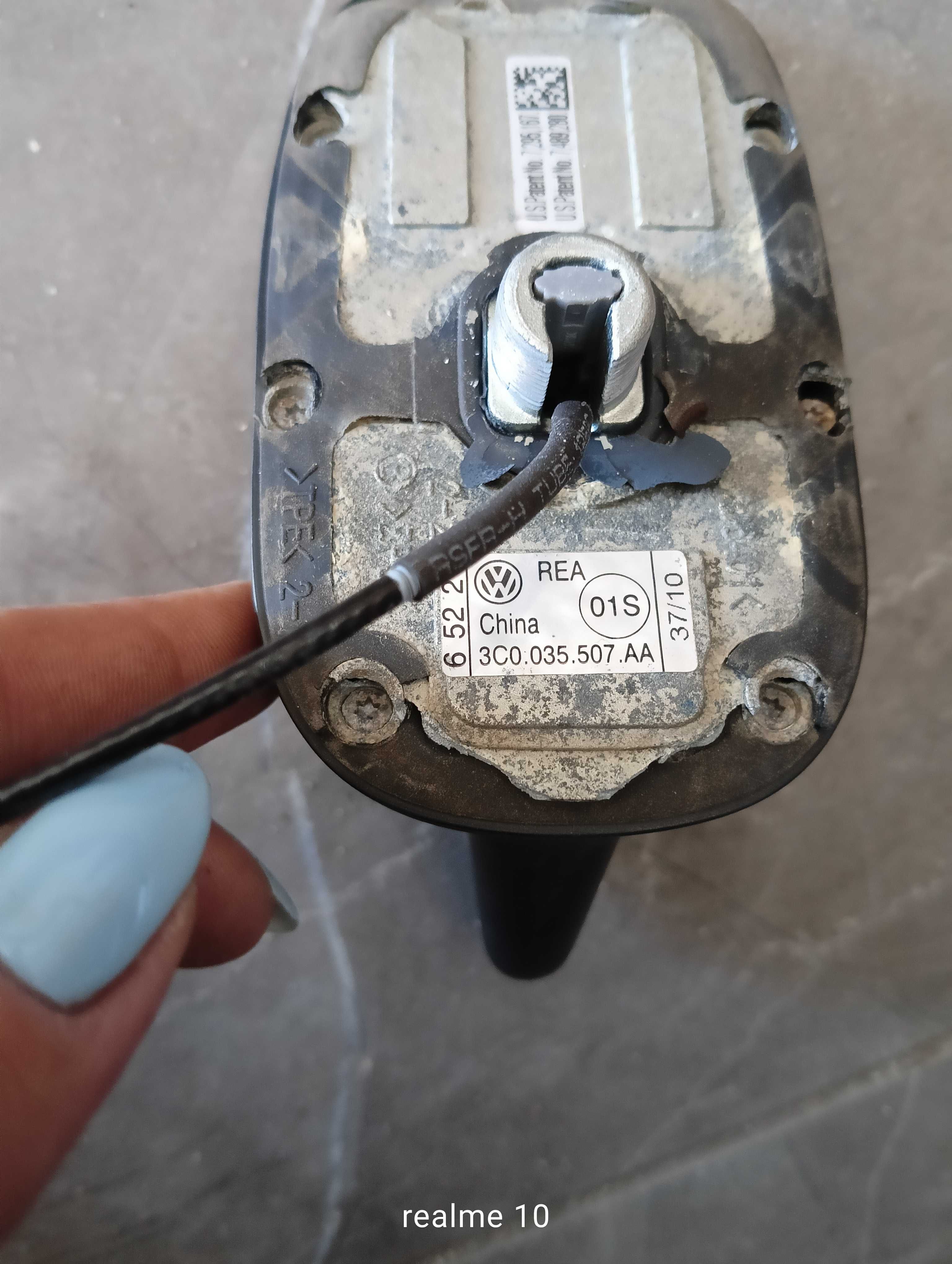Antena dachowa rekin VW Passat B6 B7 Golf VI