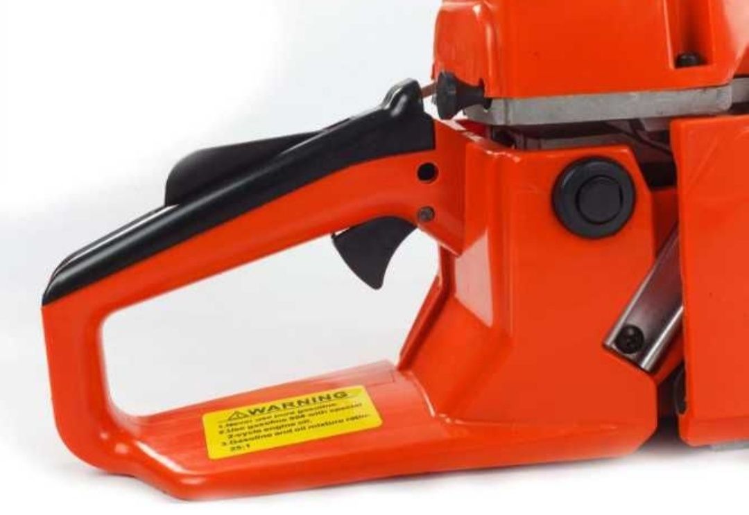 Motosserra a Gasolina RoyalKraft Line 52CC - 2.2Kw