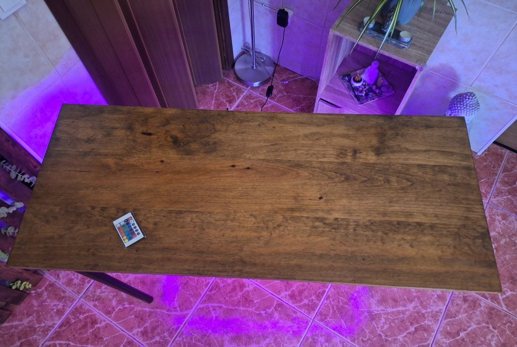 Secretária rústica com leds