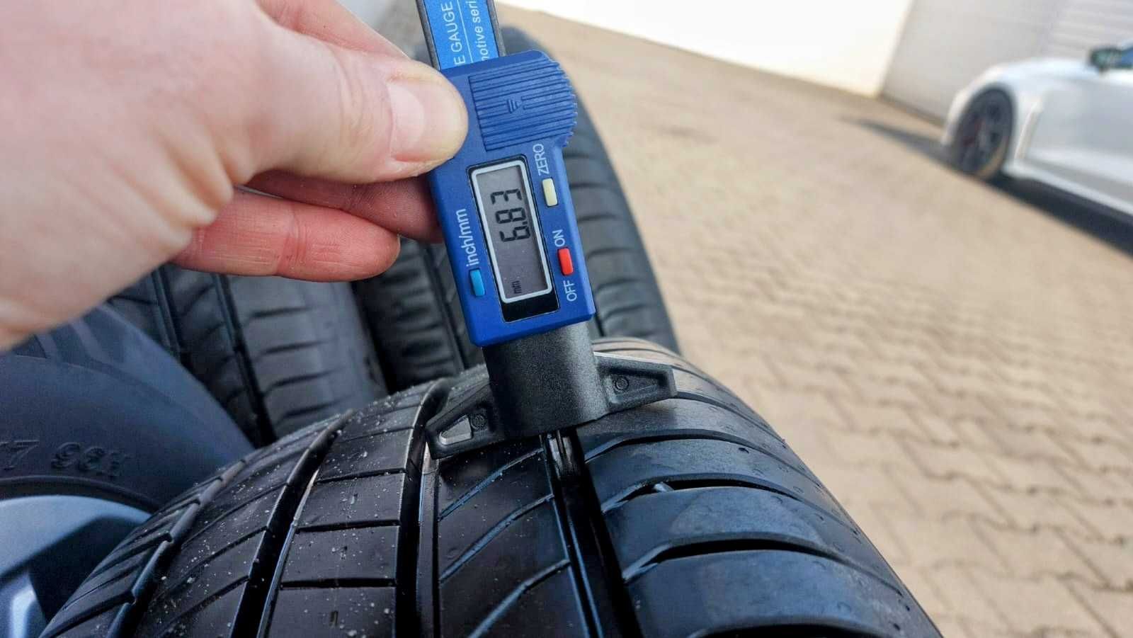 Komplet kół letnich 17 cali HUNDAI KIA felgi i opony 215/60R17