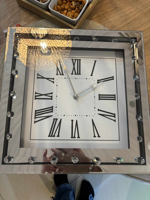 Piekny zegar glamour