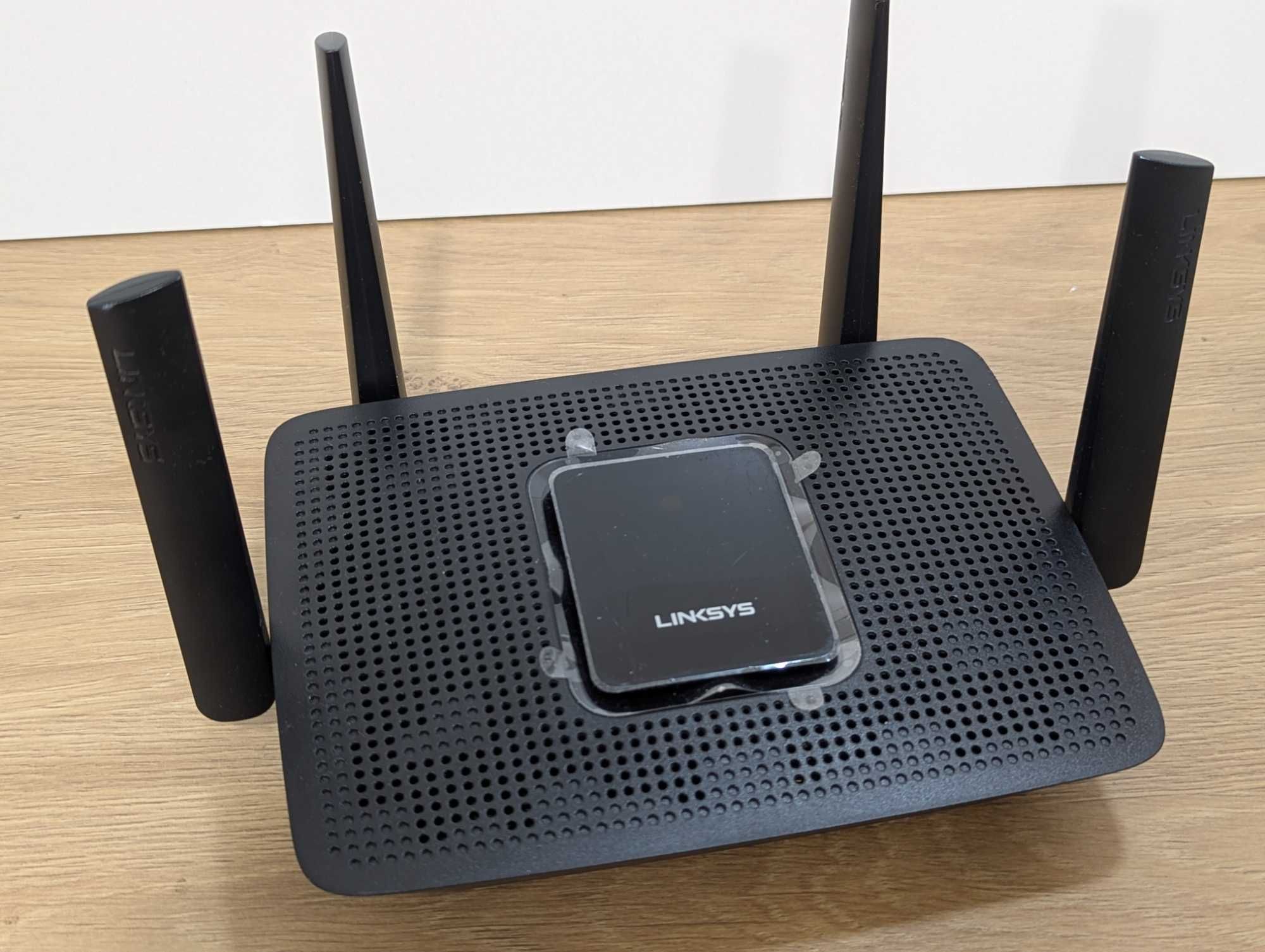 Роутер WiFi Mesh Linksys MR8300 CISCO до2,2 Гб. 3Wi-Fi диап