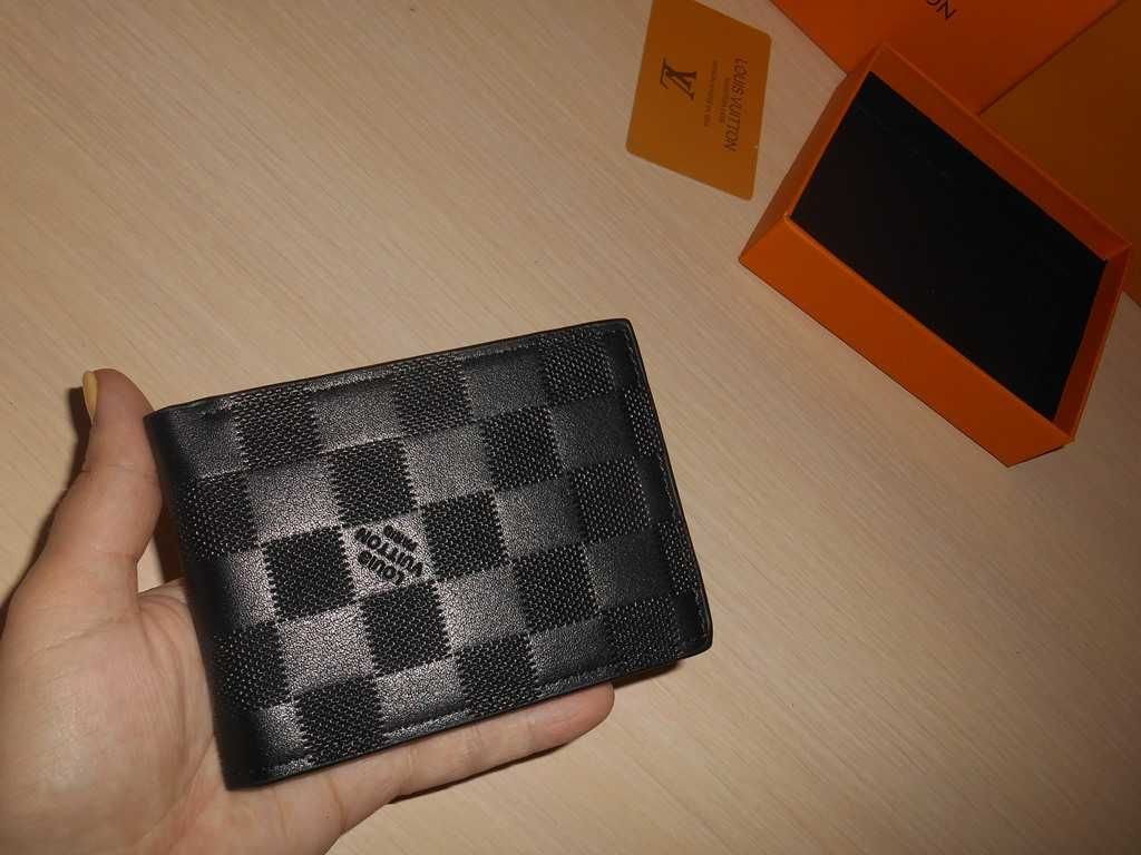 Louis Vuitton portmonetka Czarny portfel męski skóra  302-35