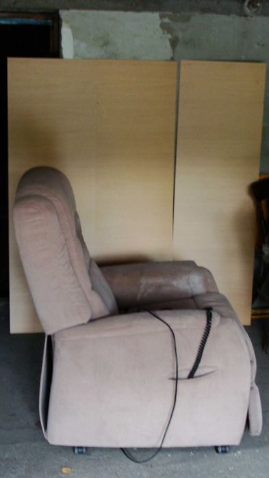 fotel rozkładany elektrycznie firmy hukla