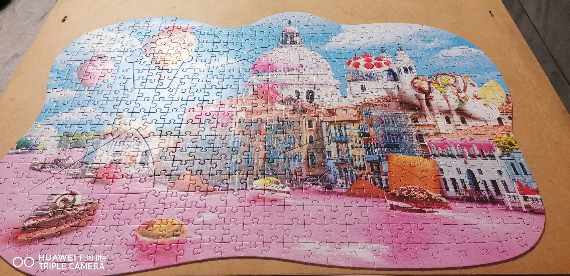 Puzzle shaped trefl - nieregularna ramka, unikalne kształty