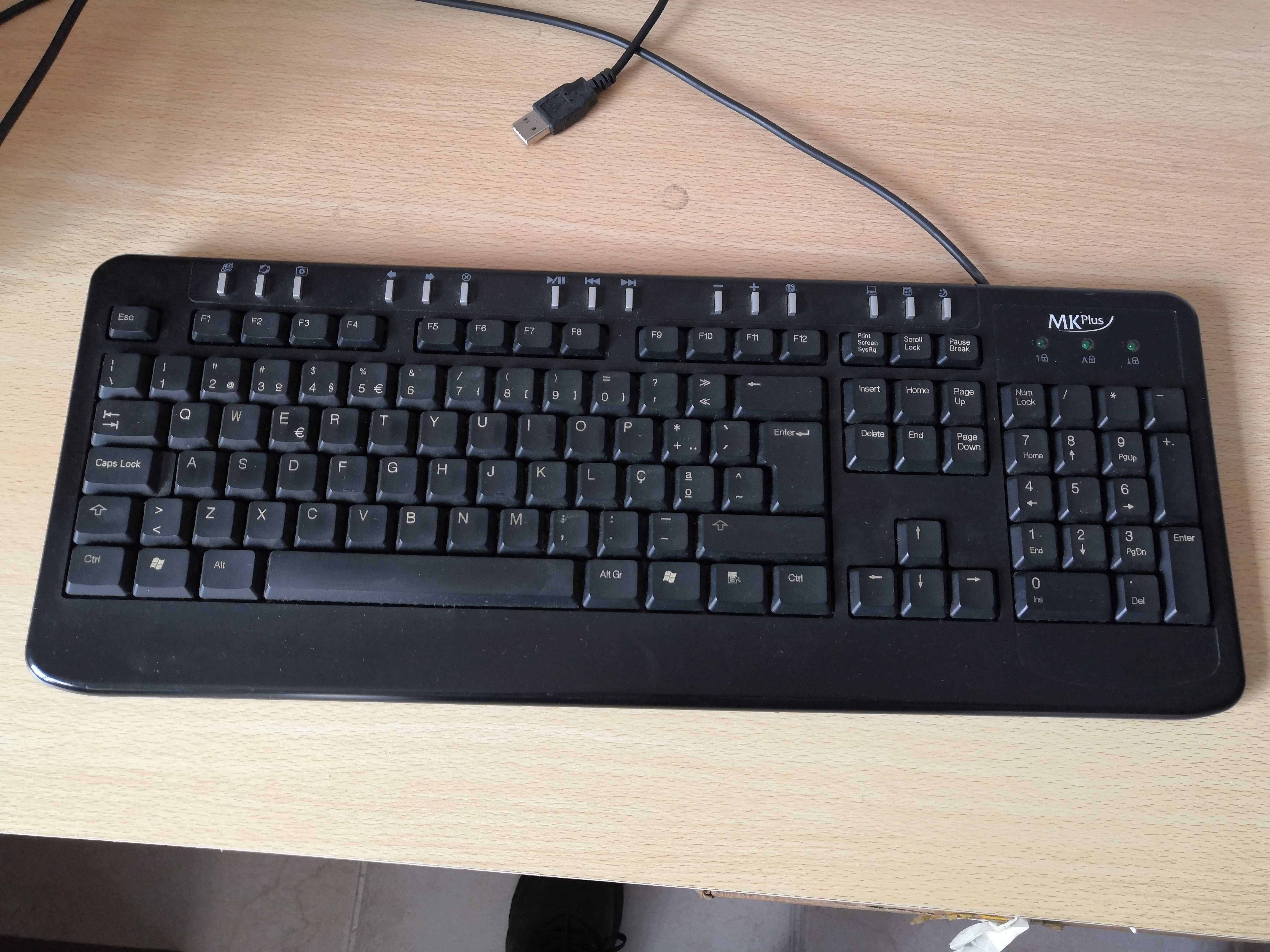 Teclado para PC usado