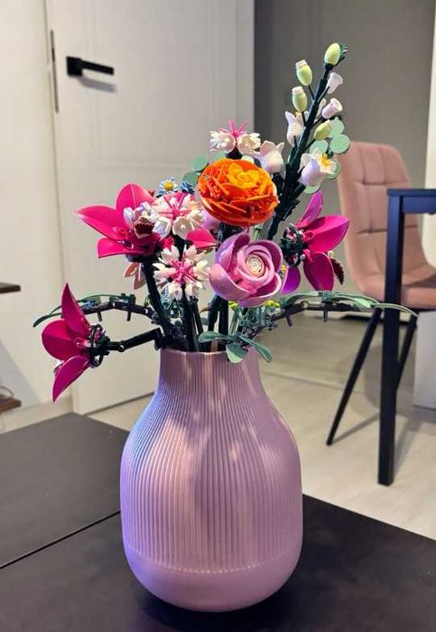 LEGO ICONS Piękny bukiet różowych kwiatów, NOWE KLOCKI, klocki lego