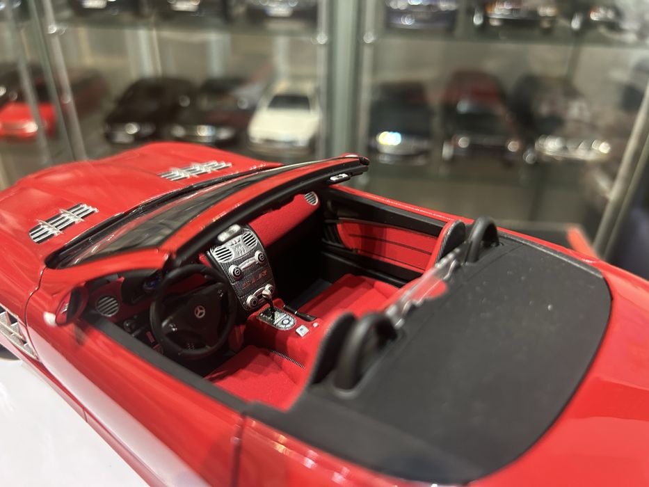 Mercedes SLR McLaren roadster 1:18 Minichamps (CMC Autoart)