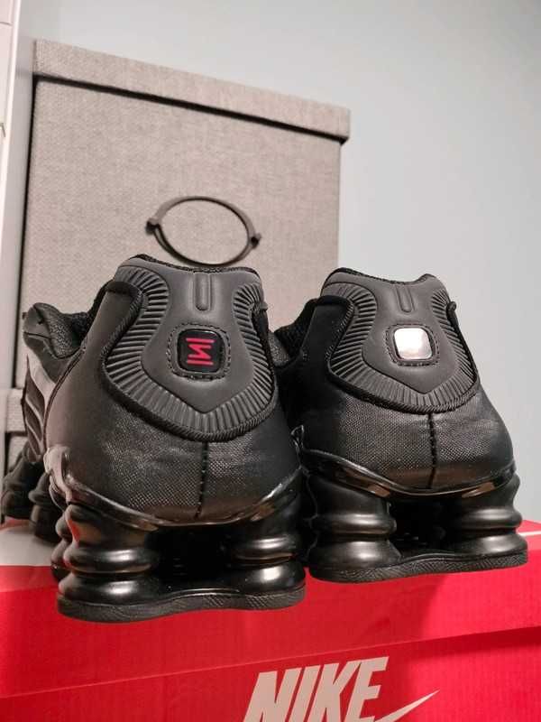 Buty czarne rozmiar 42