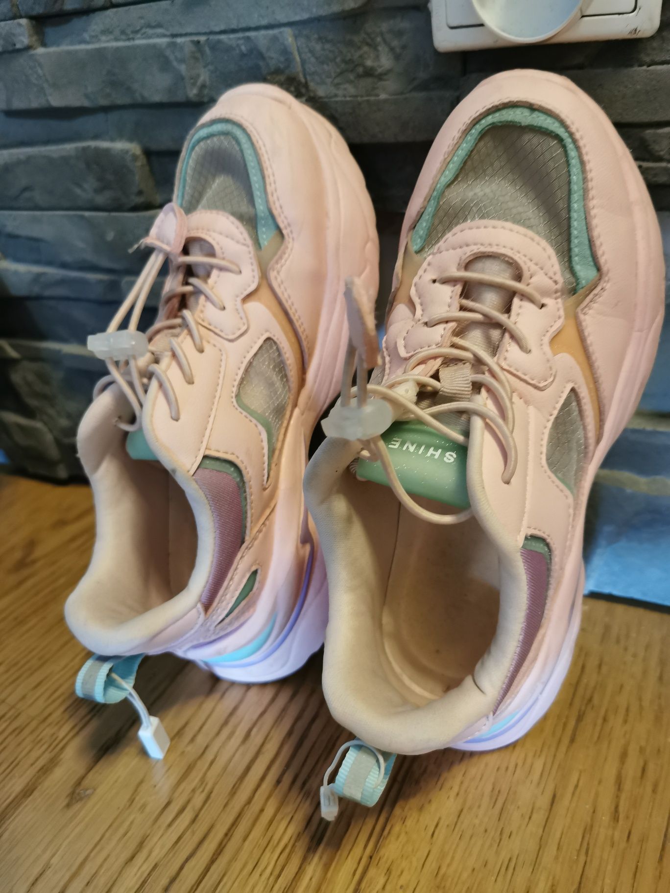 Buty dziecięce rozmiar 35