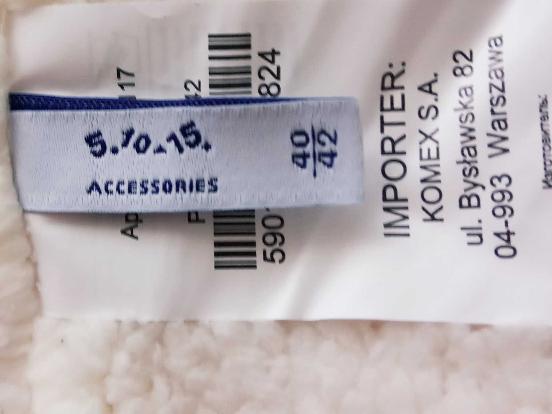 Zimowa czapeczka z pomponem rozmiar 40/42 marka 5.10.15
