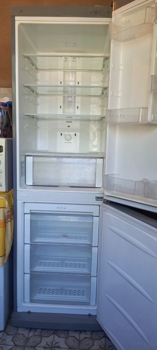 Холодильник  Л.ж.Ноуфрост