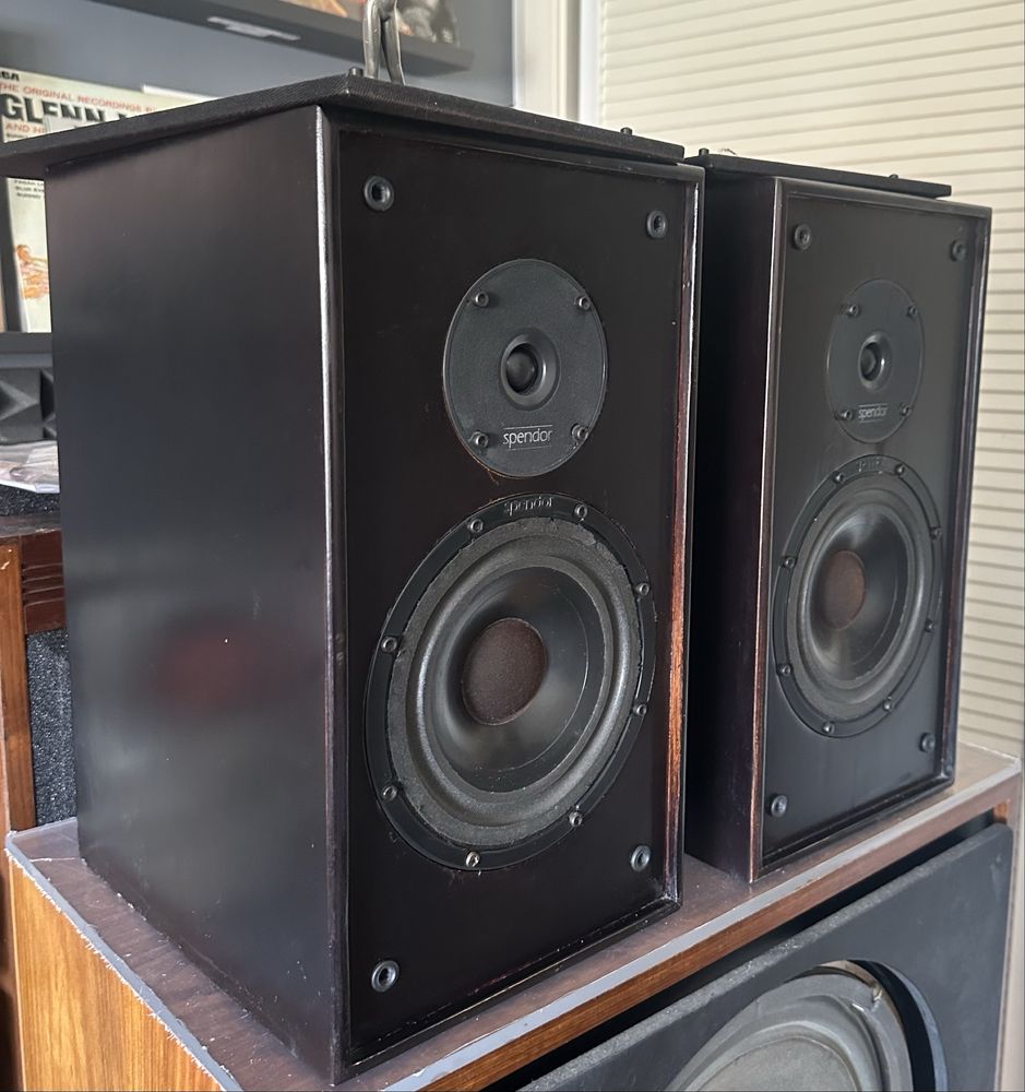 Spendor SP3 1/P - colunas monitoras