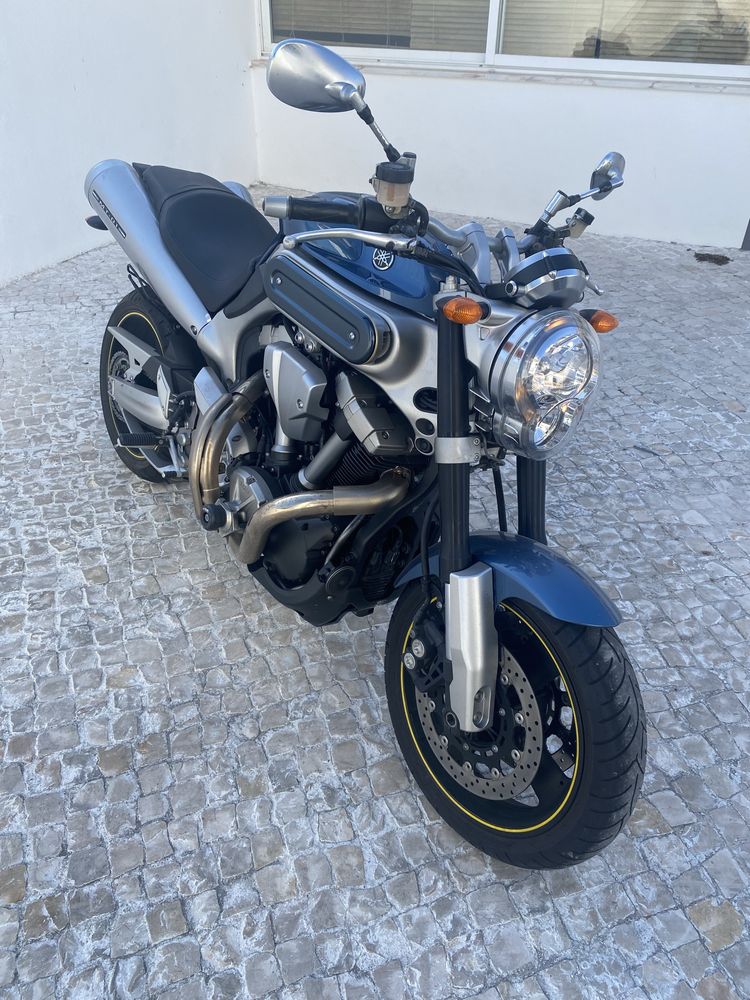 Yamaha MT-01 2007 poucos kms impecavel