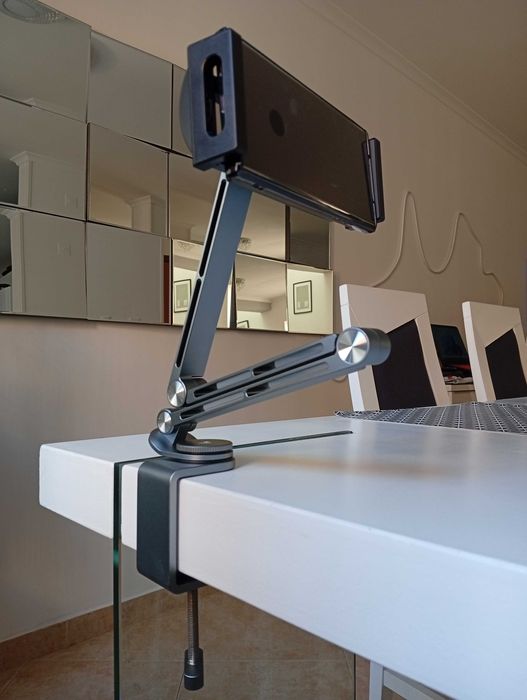 Suporte de mesa metalico giratório 360º para tablet/telemovel Novo