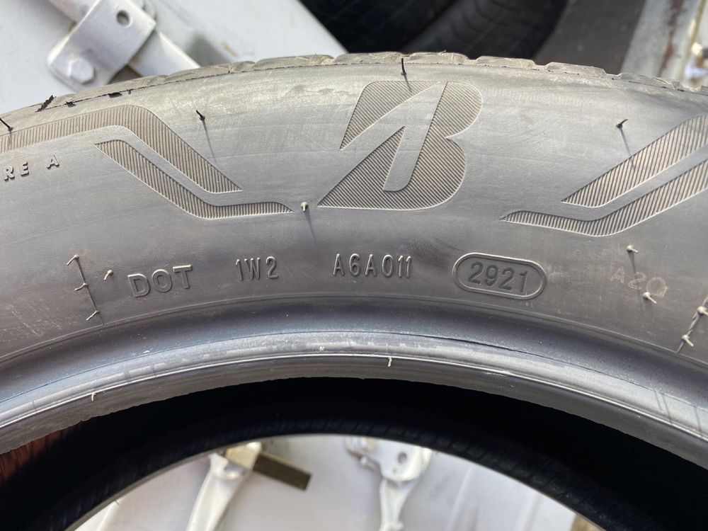 245/50R19 BRIDGESTONE ,lato