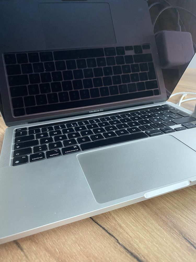 MacBook 13 Pro 2020, 13,3’ 8GB 256GB