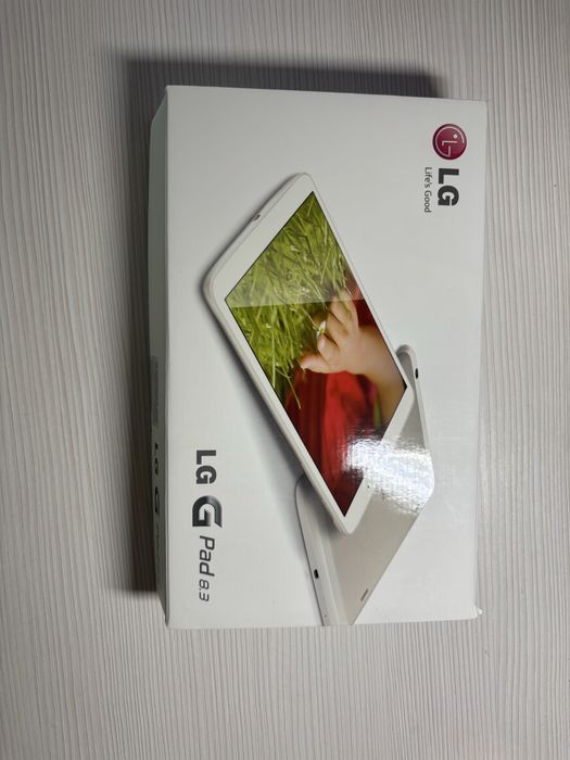 Планшет LG G Pad 8.3 16 GB