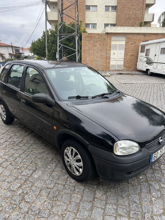 Opel corsa 1.0  conservado