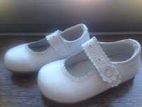 Sapatos NOVOS Menina