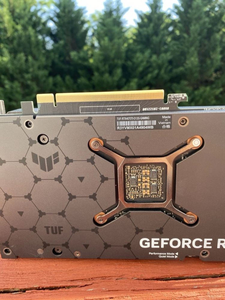 GeForce RTX 4070 Ti 12GB ASUS TUF