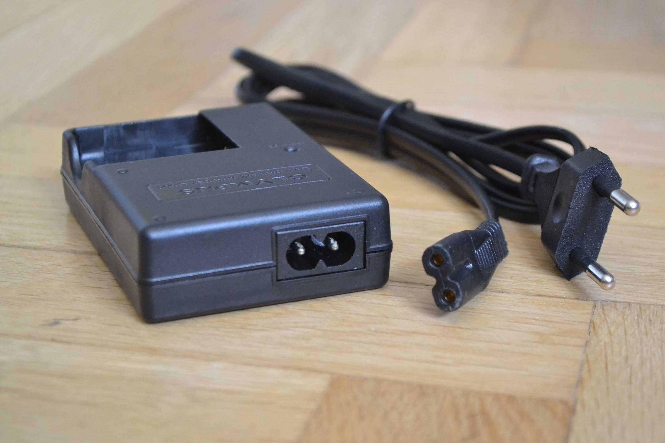 Ładowarka Olympus Li-50C do aparat cyfrowy wiele modeli bateria LI50B