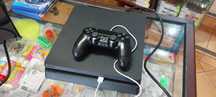 konsola sony plystation 4 PS4 ( slim 500gb)z oryginalnym padem