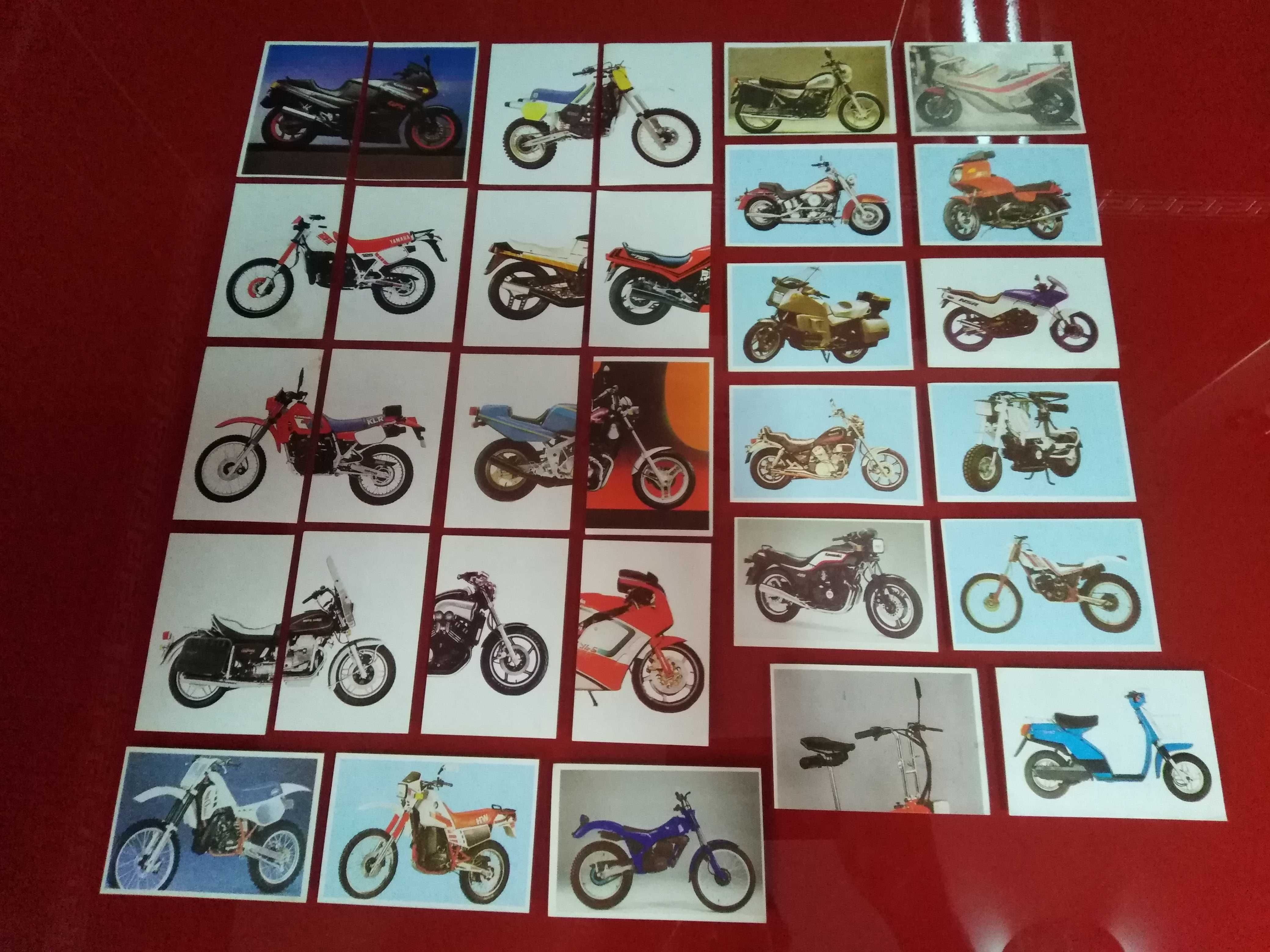 31 Cromos/Auto-colantes + saqueta lacrada - Colecção Moto Mundo.