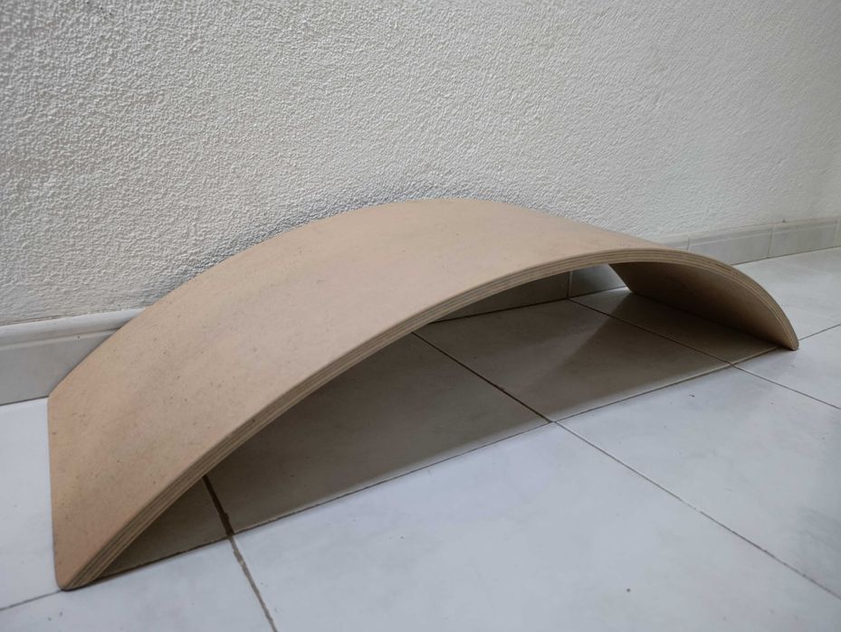 Prancha de Equilibrio e motricidade, em madeira (Balance Board)