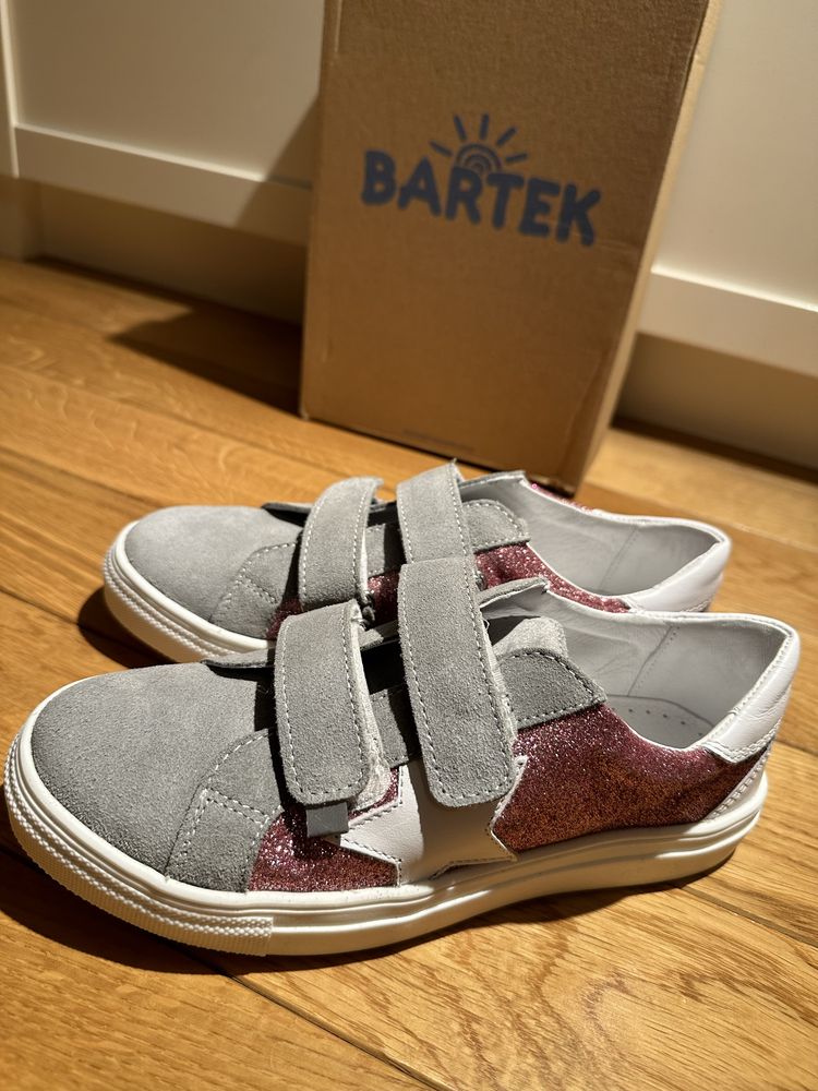 Buty sneakersy Bartek nowe z metka skóra naturalna