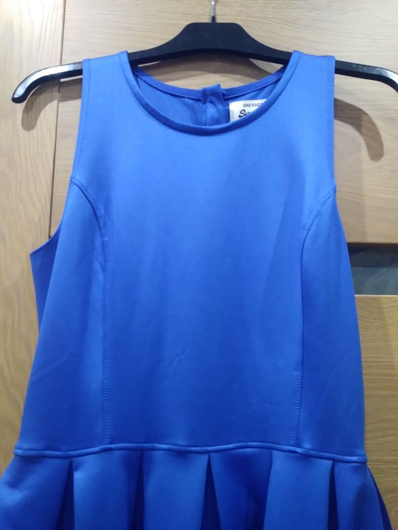 Cudna sukienka Superdry rozmiar L biust 90/110cm