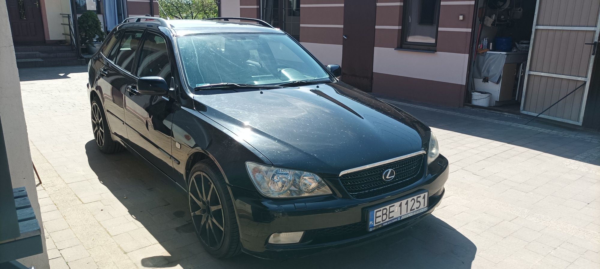 Lexus is 200 LPG możliwa zamiana kombi suv