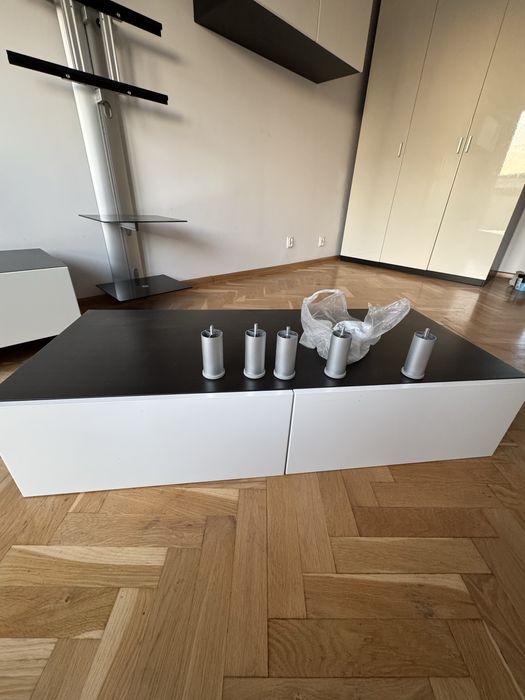 Szafka Ikea Besta z szufladami stojąca z nóżkami 120x25x40