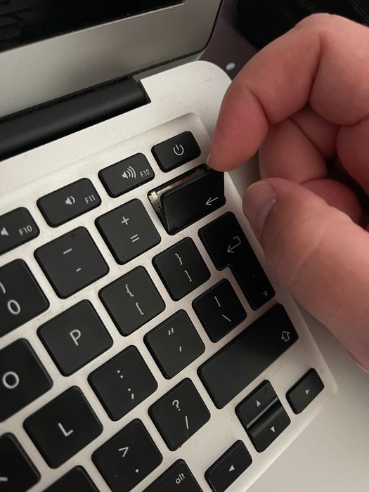 Apple MacBook Air A1466 13,3" 2013r. i5-8GB RAM 128GB SSD